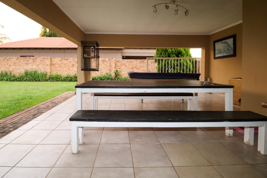 3 Bedroom Property for Sale in Flamwood North West